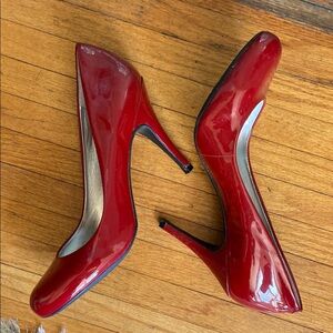 Red Pumps